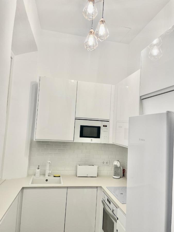 Puerta Azul 3 Bedroom Deluxe Apartment Malaga Bagian luar foto