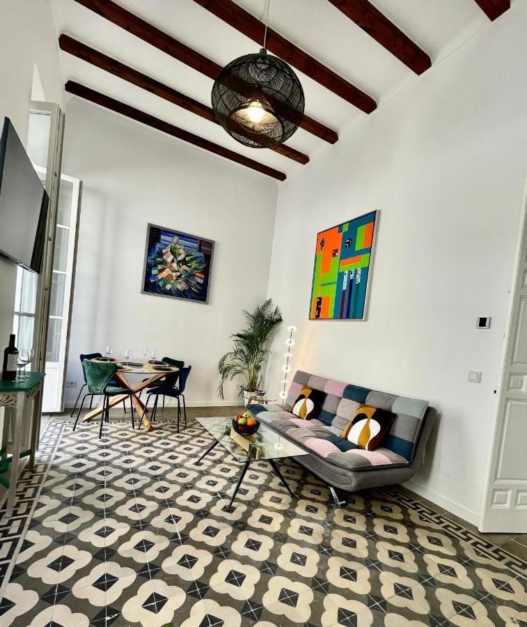 Puerta Azul 3 Bedroom Deluxe Apartment Malaga Bagian luar foto