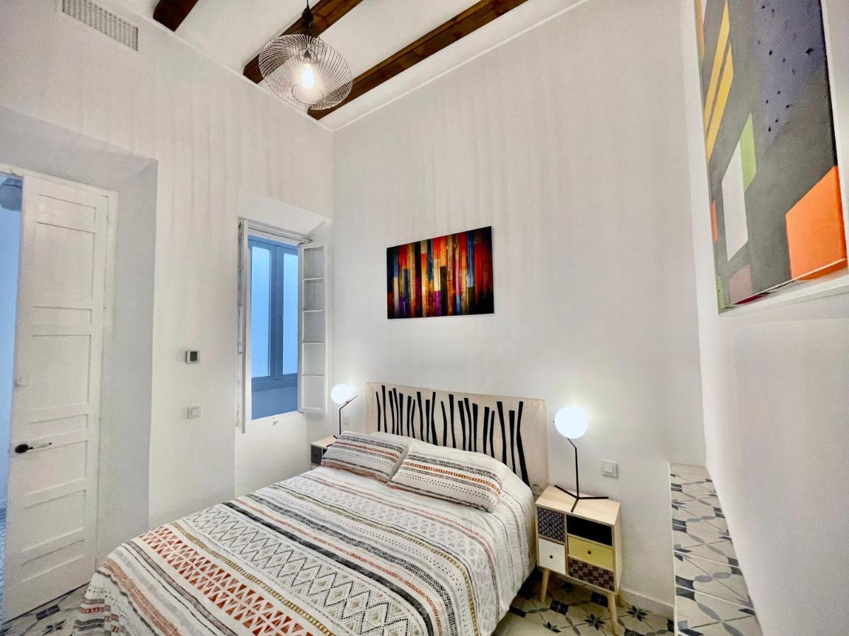 Puerta Azul 3 Bedroom Deluxe Apartment Malaga Bagian luar foto